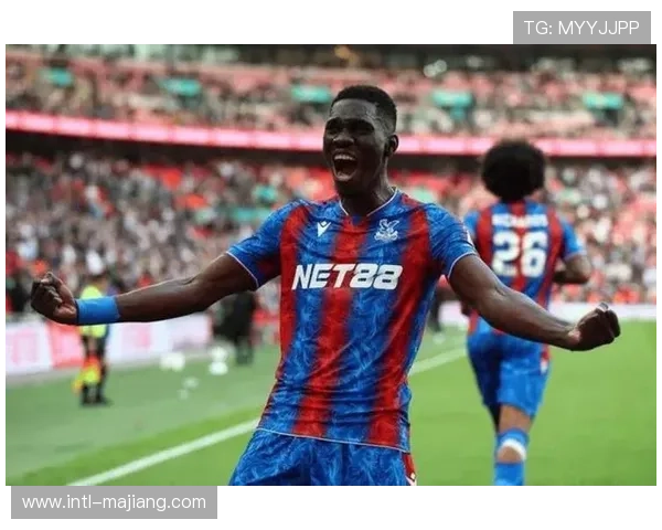 水晶宫防线失误频出，主场失利暴露保级压力下心理波动